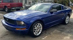 2005 Ford Mustang GT Deluxe