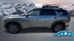 2022 Nissan Pathfinder SV