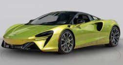 2023 McLaren Artura Base