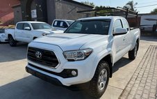 2016 Toyota Tacoma SR
