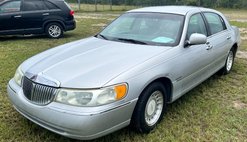 2001 Lincoln Town Car Executive