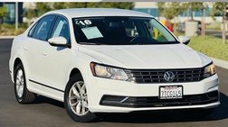 2016 Volkswagen Passat R-Line