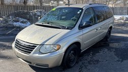 2006 Chrysler Town and Country LX