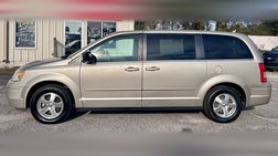 2009 Chrysler Town and Country LX