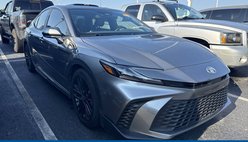 2025 Toyota Camry Hybrid SE