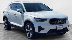 2025 Volvo XC40 B5 Core Bright Theme