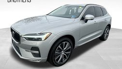 2022 Volvo XC60 B5 Momentum