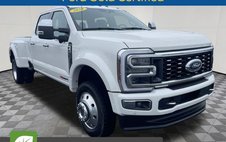 2024 Ford F-450 Super Duty Platinum