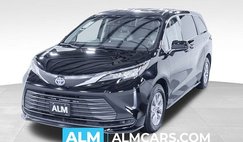 2023 Toyota Sienna LE 8-Passenger