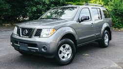 2005 Nissan Pathfinder XE