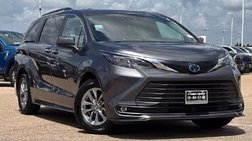2025 Toyota Sienna XLE 7-Passenger