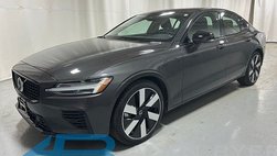2025 Volvo S60 T8 Plus