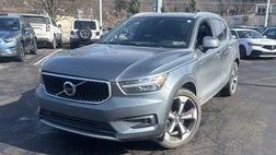 2019 Volvo XC40 T5 Momentum