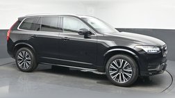 2022 Volvo XC90 T6 Momentum 7-Passenger