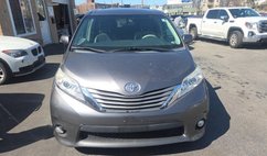 2012 Toyota Sienna SE 8-Passenger