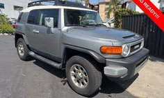 2012 Toyota FJ Cruiser Base