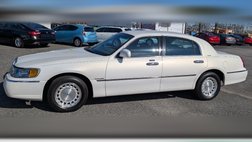 1999 Lincoln Town Car Executive