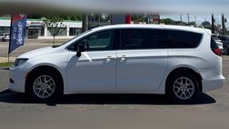 2024 Chrysler Voyager LX