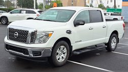 2017 Nissan Titan SV