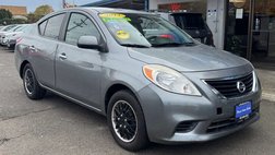 2012 Nissan Versa 1.6 SV
