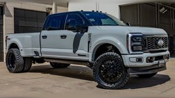 2026 Ford F-450 Super Duty Platinum