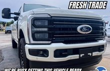 2025 Ford Super Duty F-350 Platinum