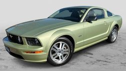 2005 Ford Mustang GT Premium