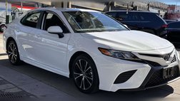 2020 Toyota Camry SE