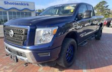 2022 Nissan Titan XD SV