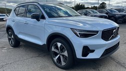 2026 Volvo XC40 B5 Plus