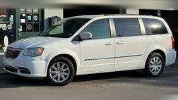 2016 Chrysler Town and Country Touring
