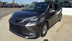2022 Toyota Sienna XLE