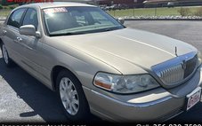 2010 Lincoln Town Car Signature Limited