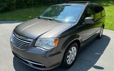 2016 Chrysler Town and Country Touring
