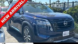 2022 Nissan Pathfinder Platinum