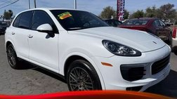 2017 Porsche Cayenne Platinum