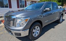 2017 Nissan Titan SV