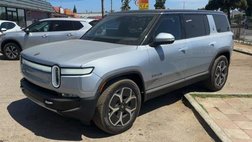 2024 Rivian R1S Adventure