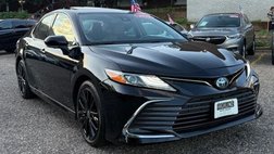 2022 Toyota Camry Hybrid XLE