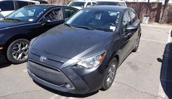 2020 Toyota Yaris Hatchback FWD
