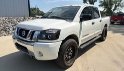 2015 Nissan Titan SV