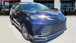 2024 Toyota Sienna XLE