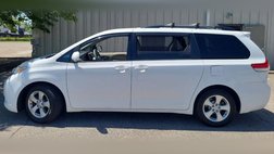 2013 Toyota Sienna LE 7-Passenger