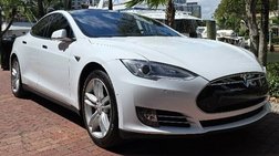 2015 Tesla Model S 4dr Sedan RWD 70 kWh Battery