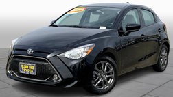 2020 Toyota Yaris Hatchback LE
