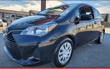 2017 Toyota Yaris 3-Door LE