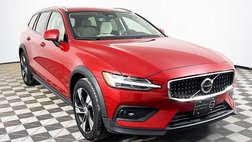 2023 Volvo V60 Cross Country B5 Plus