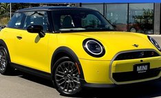 2026 MINI Hardtop Cooper S Signature Trim