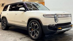 2023 Rivian R1S Adventure