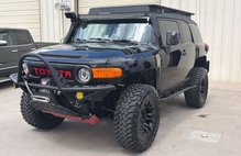 2014 Toyota FJ Cruiser Base